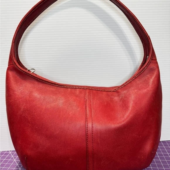Vintage Coach Ergo hobo in red - Picture 2 of 10